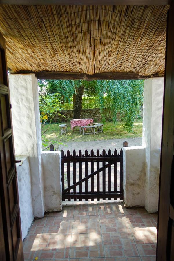Szigligeti Nadfedeles Villa Buitenkant foto