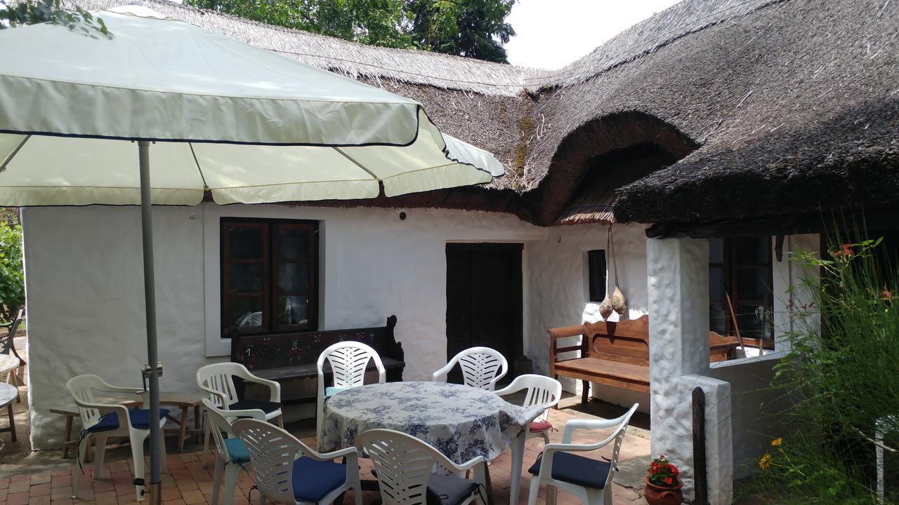 Szigligeti Nadfedeles Villa Buitenkant foto